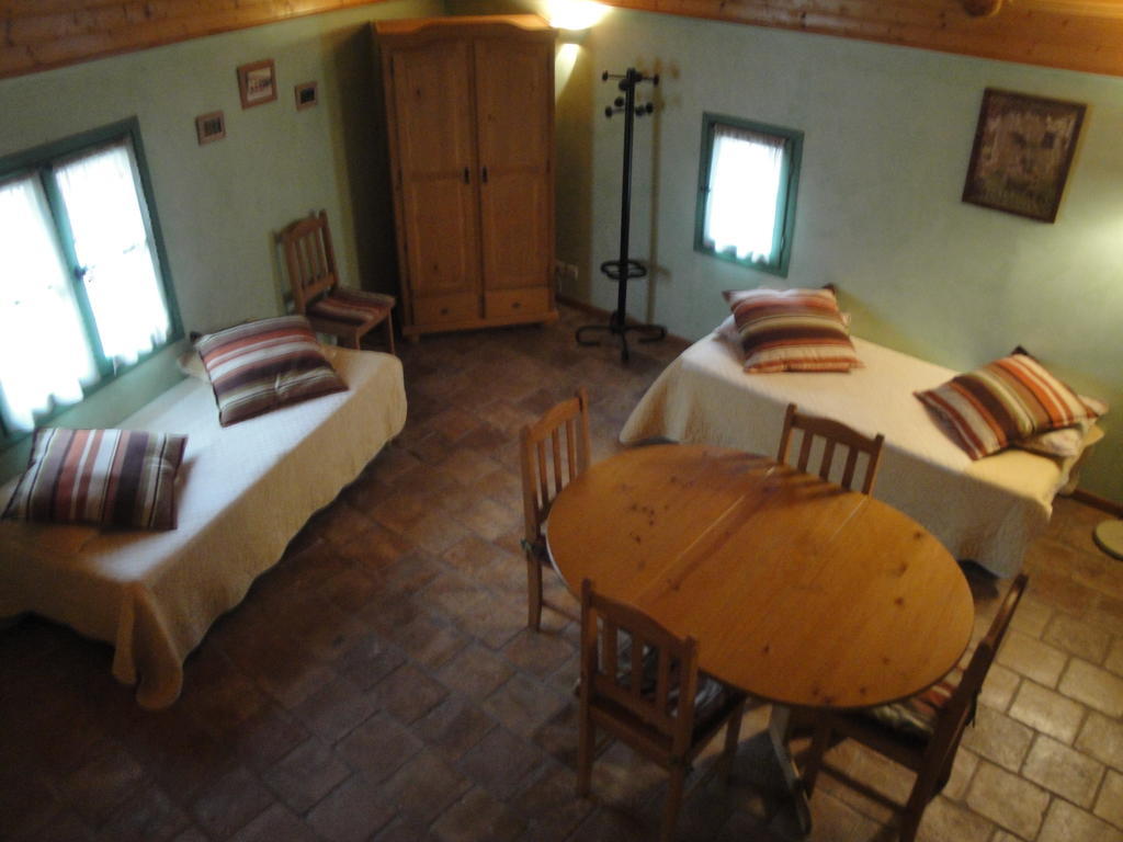 Вілла Bastide De La Treille Montaren-et-Saint-Mediers Номер фото